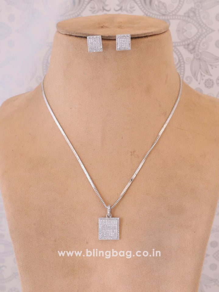 Silver Piper Pendant Set