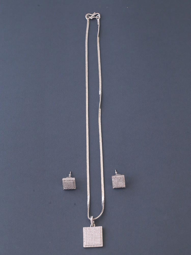 Silver Piper Pendant Set