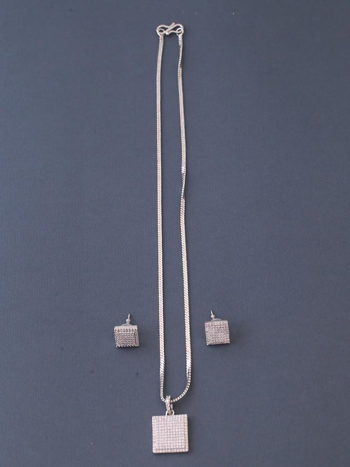 Silver Piper Pendant Set