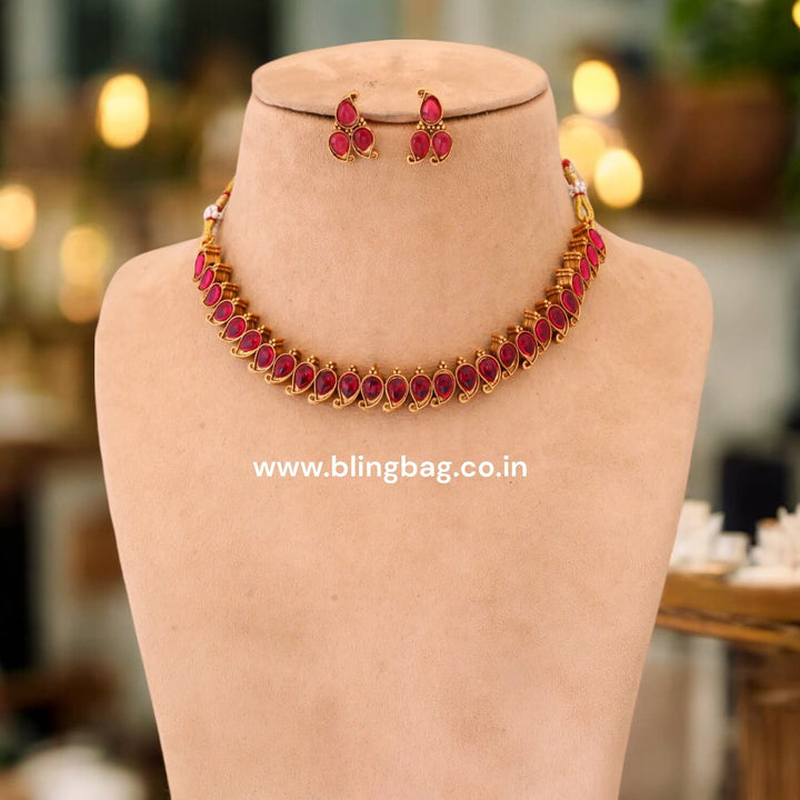 Thulasi Reversible Antique Jewellery Set - New Arrival