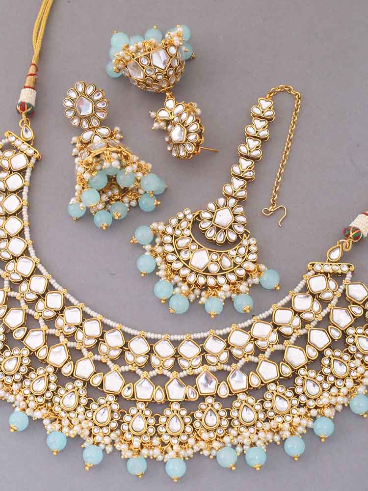 Turquoise Abhaya Kundan Jewellery Set