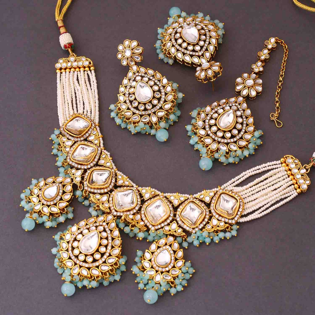 Turquoise Bhavya Kundan Jewellery Set