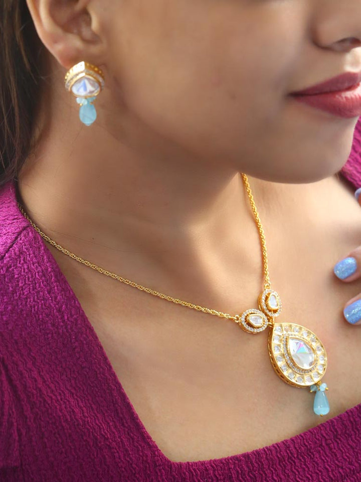 Turquoise Dalilah Pendant Set