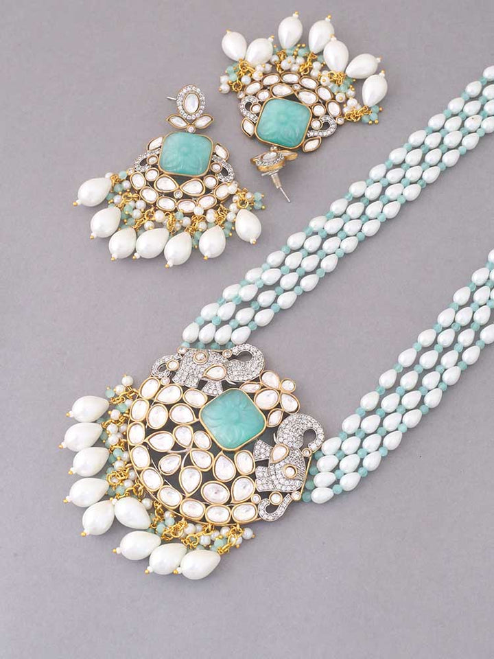 Turquoise Maanya Kundan Jewellery Set