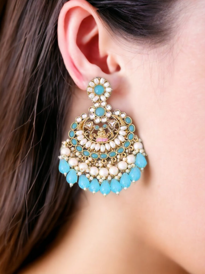 Turquoise Takshavi Chaandbalis