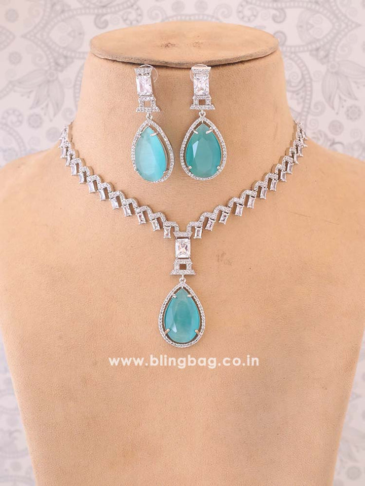 Turquoise Xandra Pendant Set