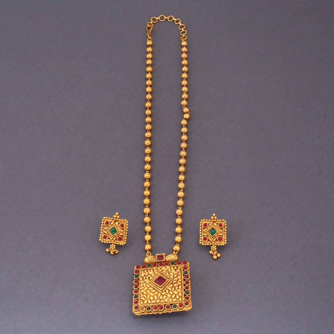 Varina Reversible Temple Jewellery Set- New Arrival