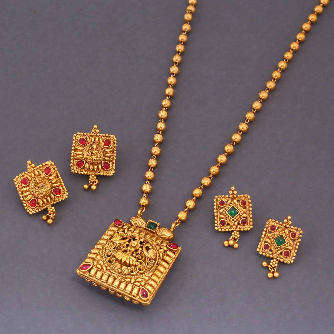 Varina Reversible Temple Jewellery Set- New Arrival