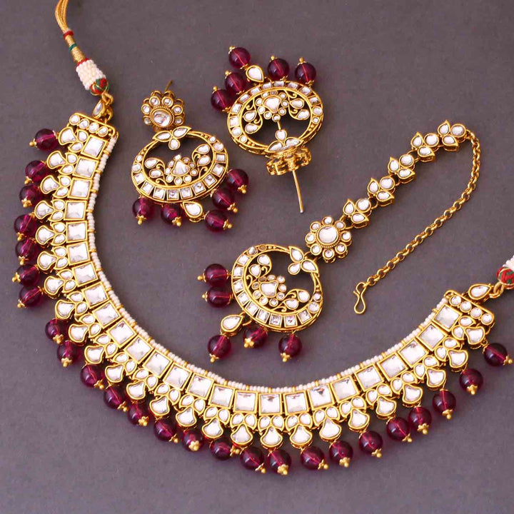 Wine Aaria Kundan Jewellery Set