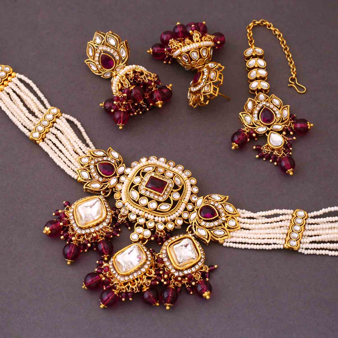 Wine Aashi Kundan Jewellery Set