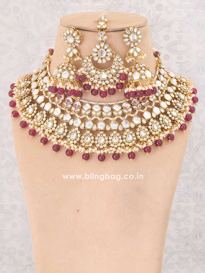 Wine Abhaya Kundan Jewellery Set