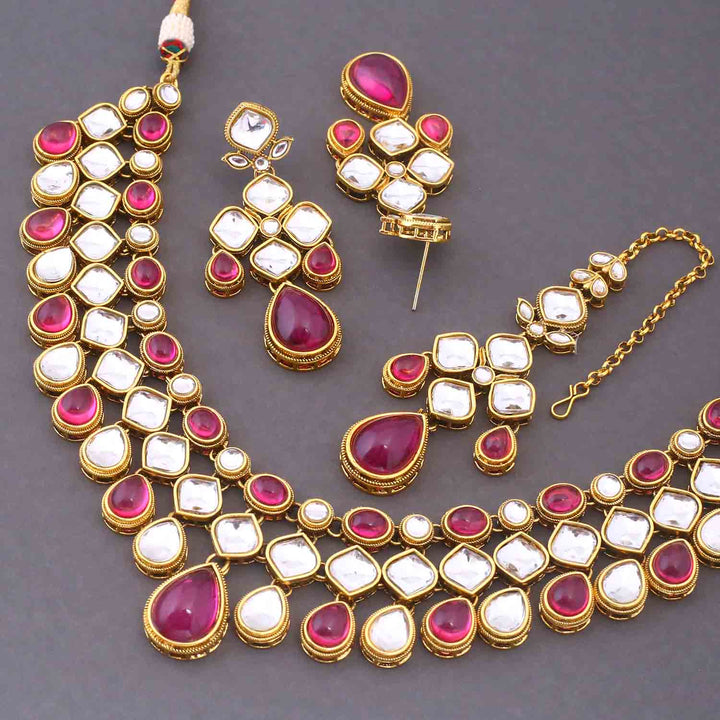 Wine Ahlami Kundan Jewellery Set