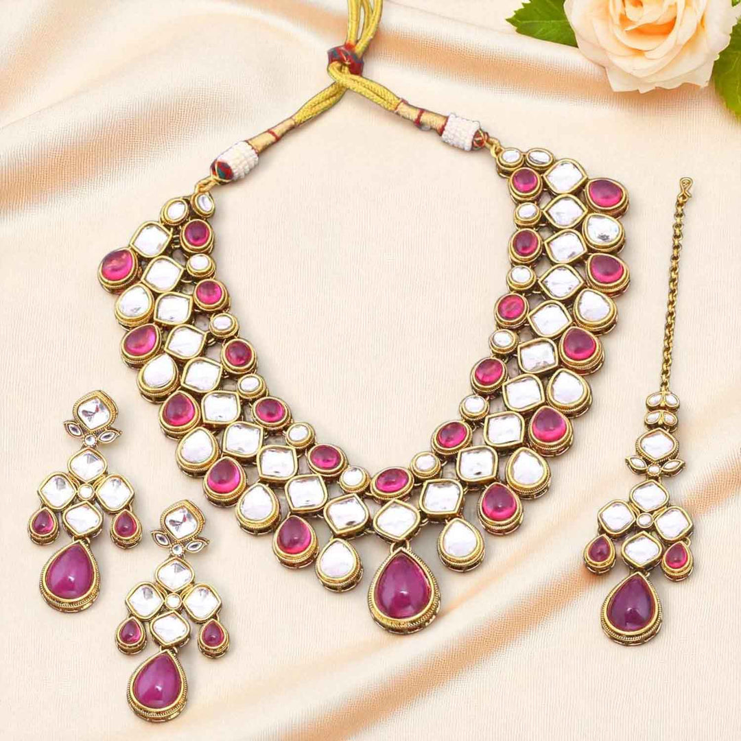 Wine Ahlami Kundan Jewellery Set