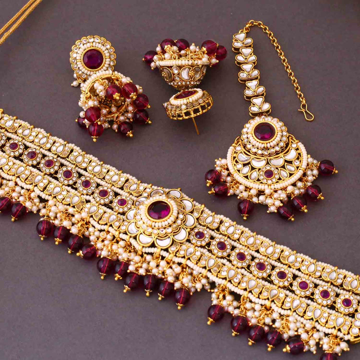 Wine Kaira Kundan Jewellery Set