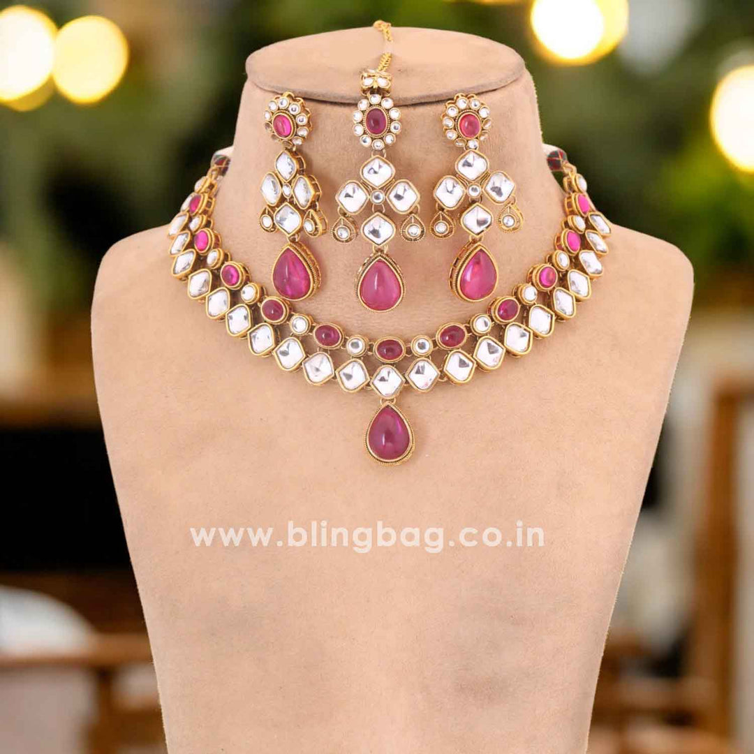 Wine Kharuya Kundan Jewellery Set