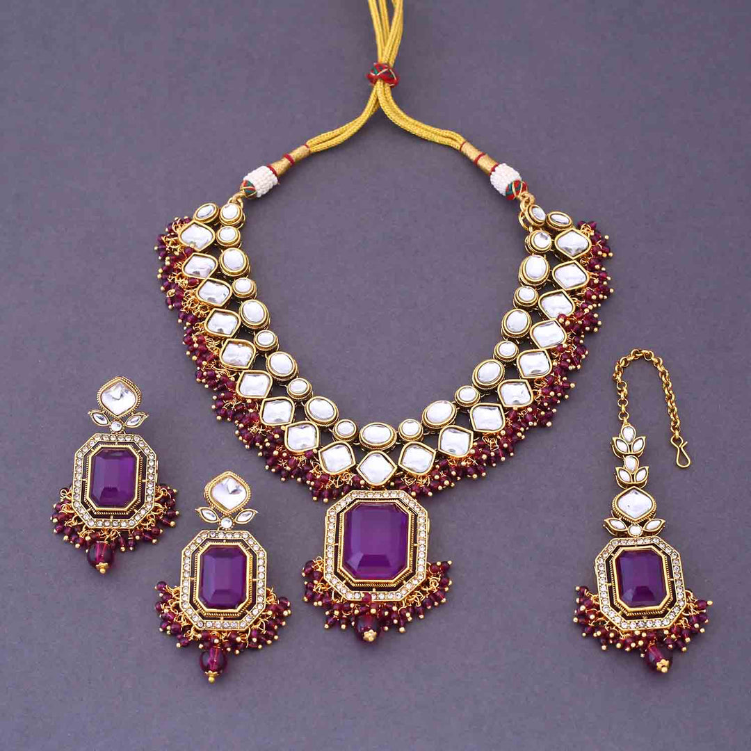 Wine Kuntala Kundan Jewellery Set