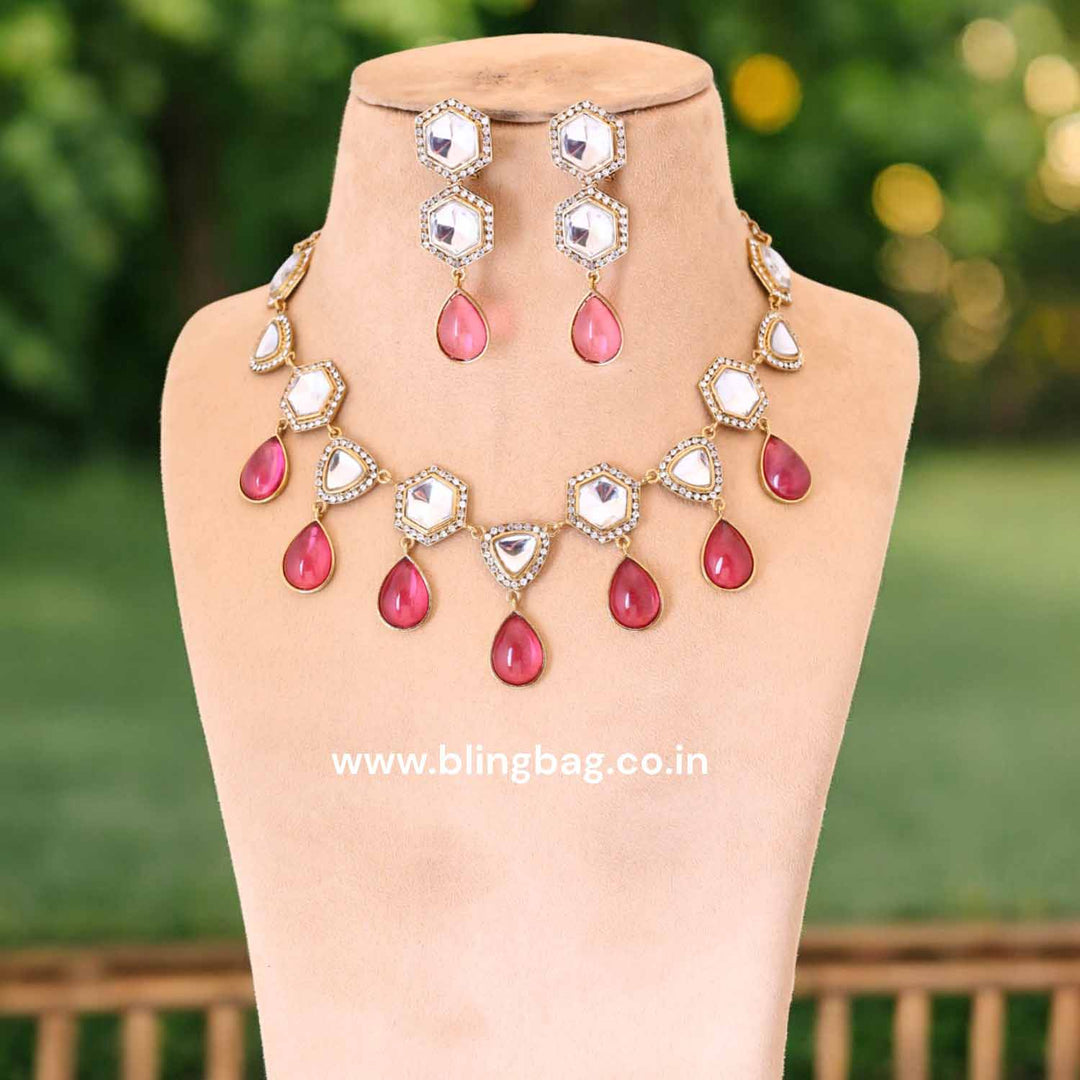 Wine Siyana Kundan Jewellery Set