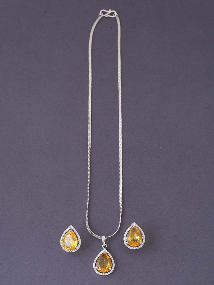 Lemon Periera Pendant Set