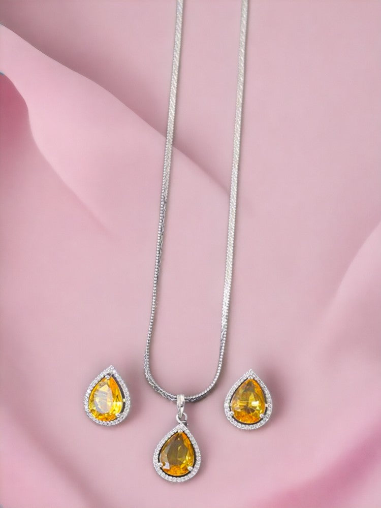 Lemon Periera Pendant Set