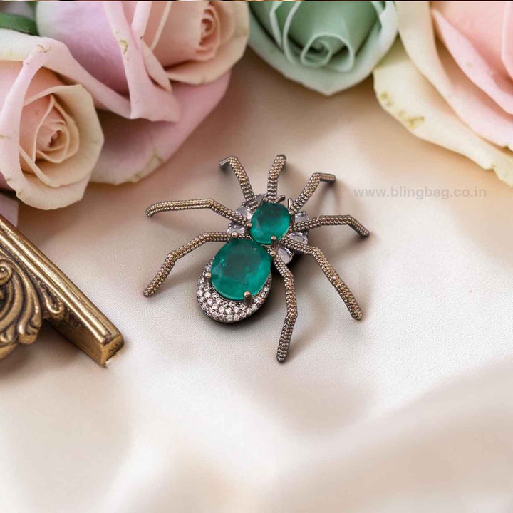 Emerald Arachnis Brooch