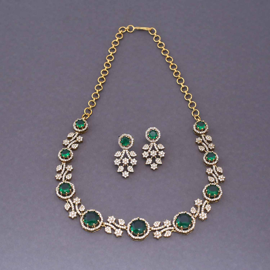 Emerald Arilaa Victorian Jewellery Set - New Arrival