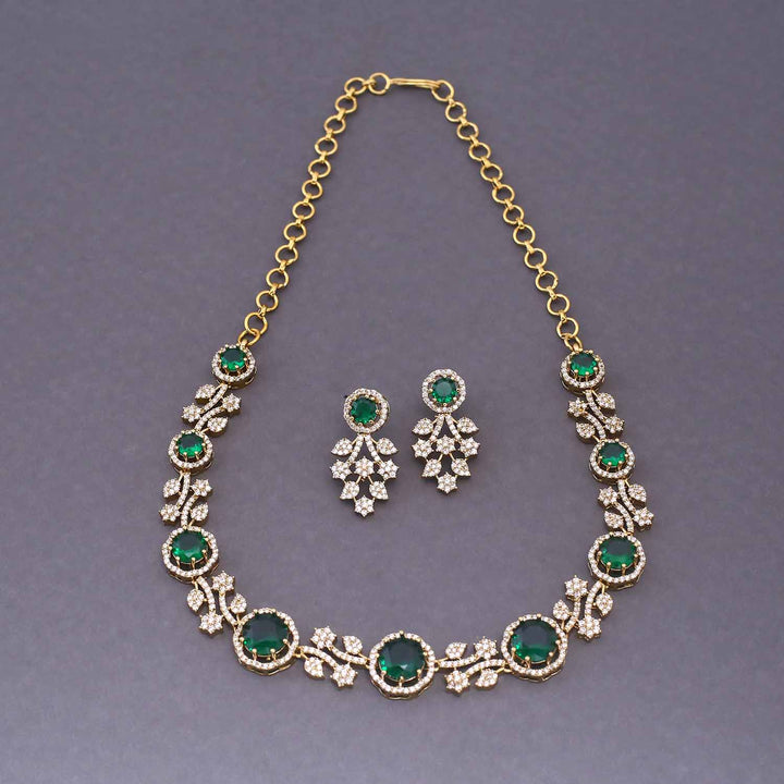 Emerald Arilaa Victorian Jewellery Set - New Arrival