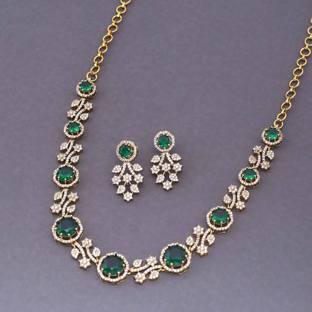 Emerald Arilaa Victorian Jewellery Set - New Arrival