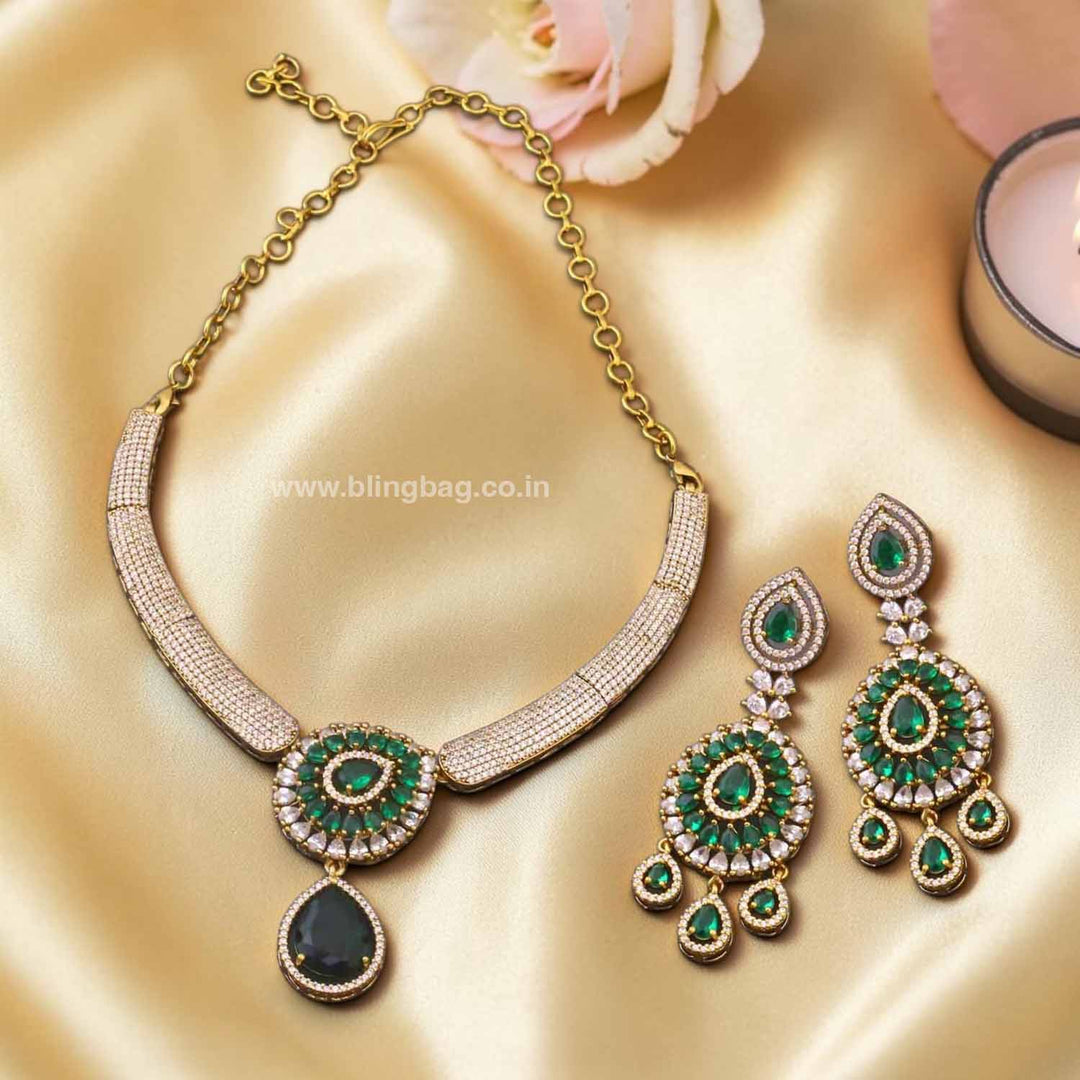 Emerald Avason Victorian Jewellery Set- New Arrivals