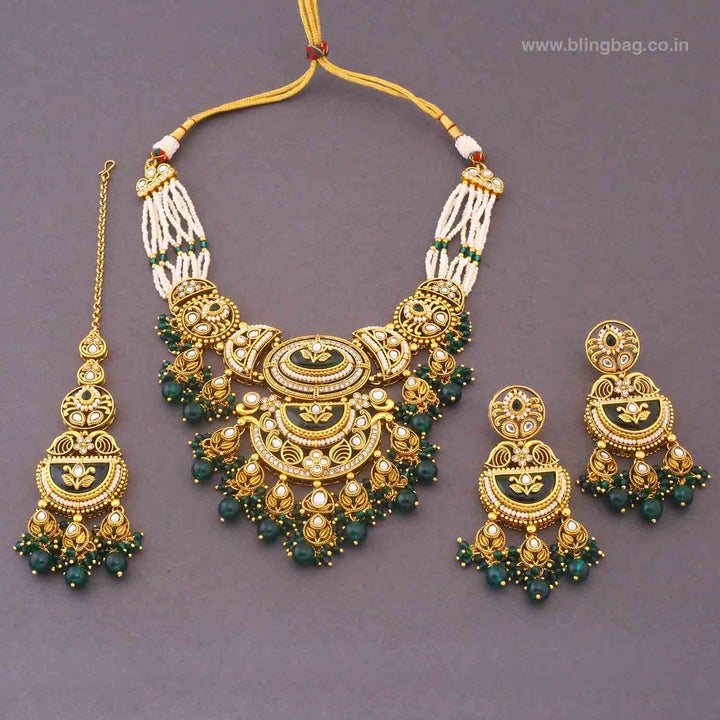 Emerald Bhavyaa Kundan Jewellery Set