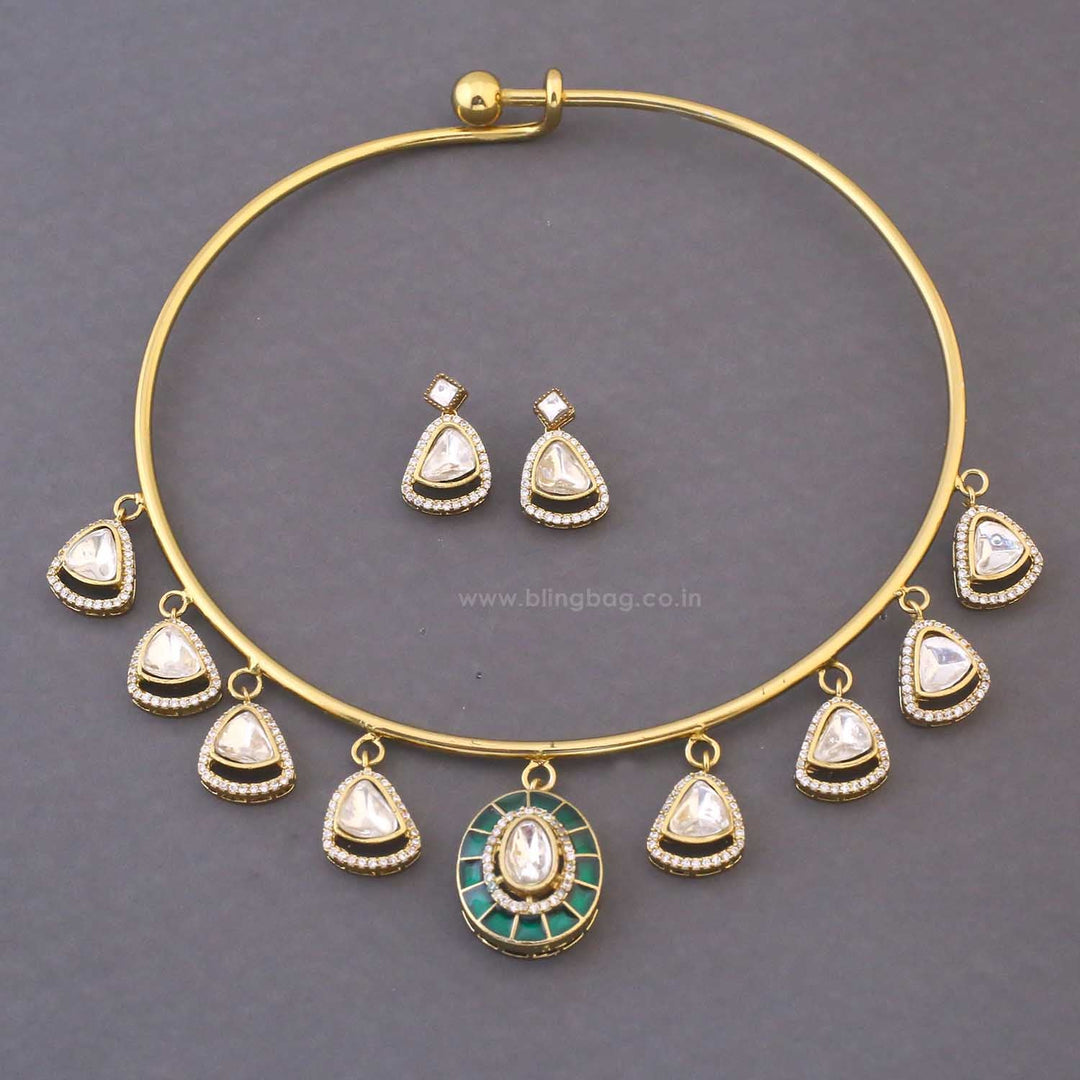 Emerald Chitra Hasli Antique Jewellery Set - New Arrival