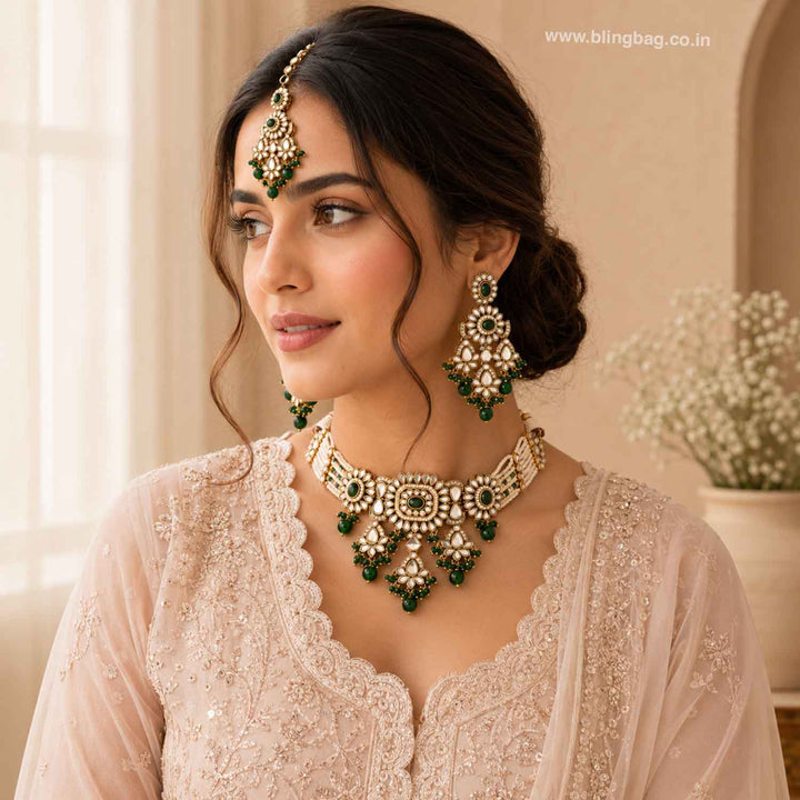 Emerald Dayanita Kundan Jewellery Set