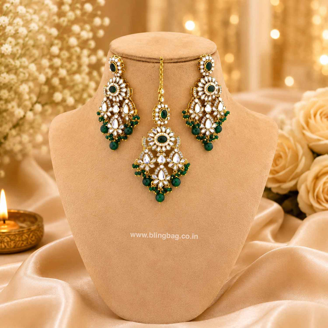 Emerald Dayanita Kundan Jewellery Set