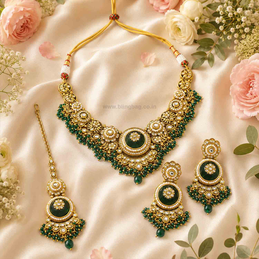 Emerald Diyaa Kundan Jewellery Set