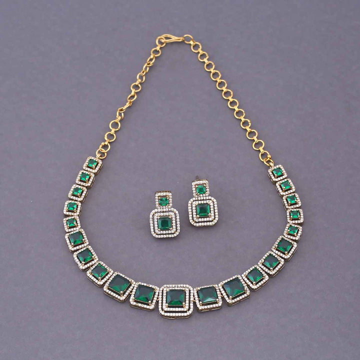 Emerald Earl Victorian Jewellery Set - New Arrival