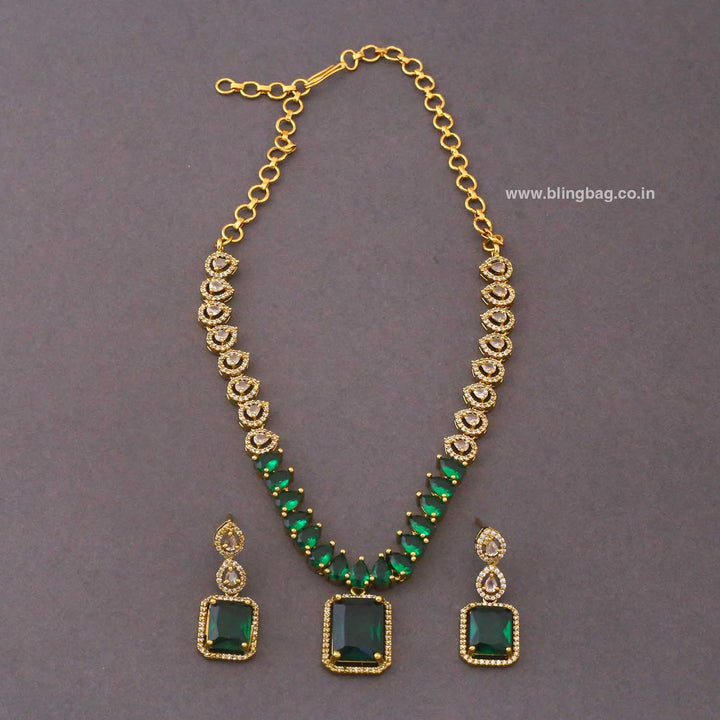 Emerald Emaeyn Victorian Jewellery Set- New Arrivals