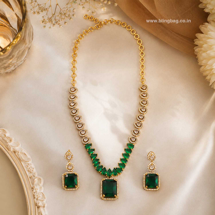 Emerald Emaeyn Victorian Jewellery Set- New Arrivals