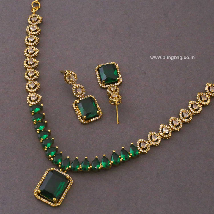 Emerald Emaeyn Victorian Jewellery Set- New Arrivals