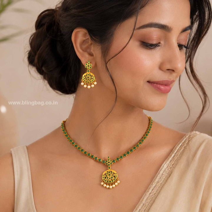 Emerald Geeta Antique Jewellery Set - New Arrival