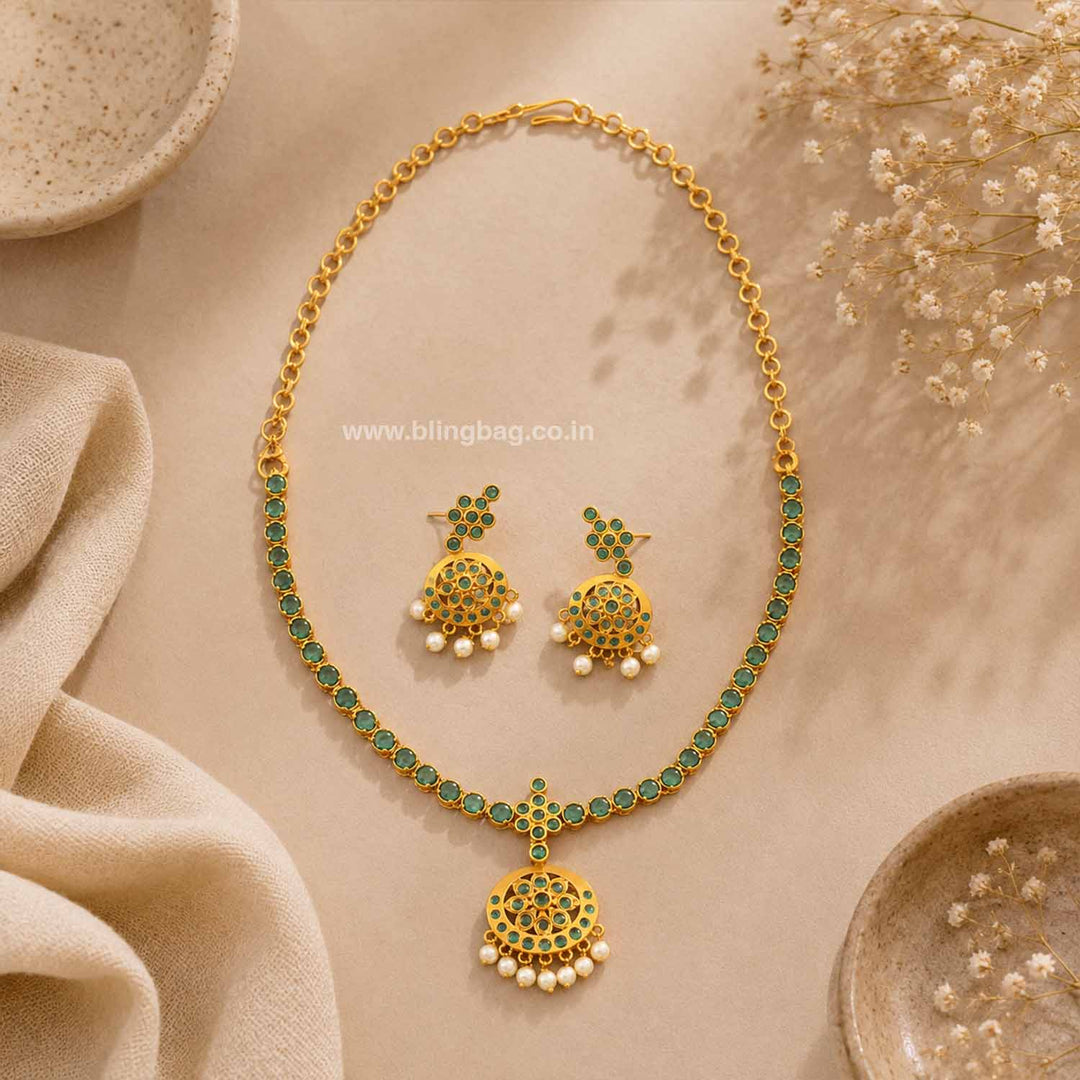 Emerald Geeta Antique Jewellery Set - New Arrival