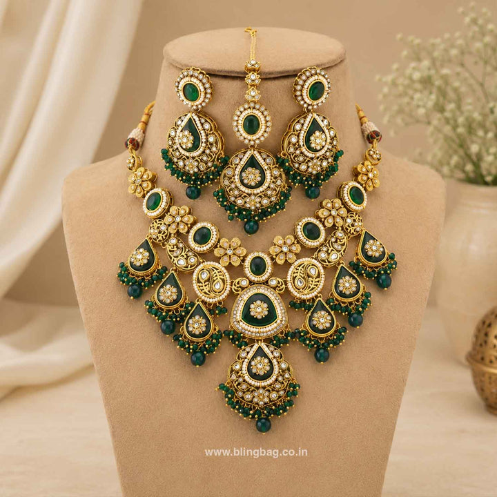 Emerald Ishitaa Kundan Jewellery Set