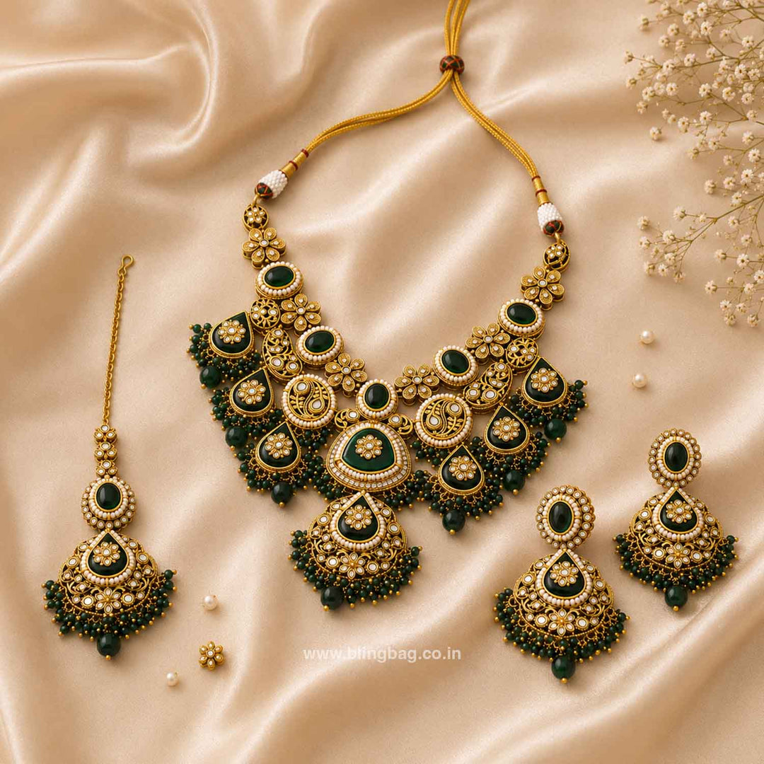 Emerald Ishitaa Kundan Jewellery Set