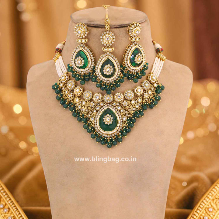 Emerald Kavyaa Kundan Jewellery Set