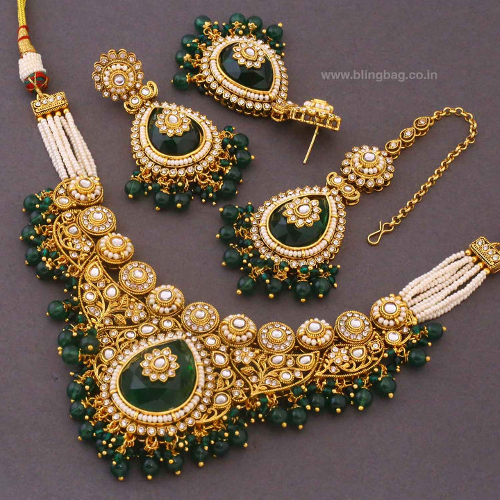Emerald Kavyaa Kundan Jewellery Set