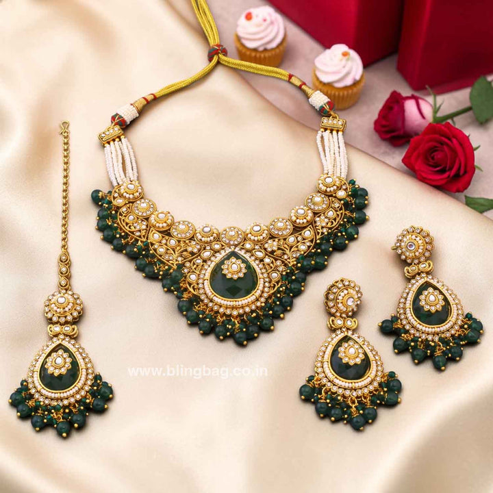 Emerald Kavyaa Kundan Jewellery Set