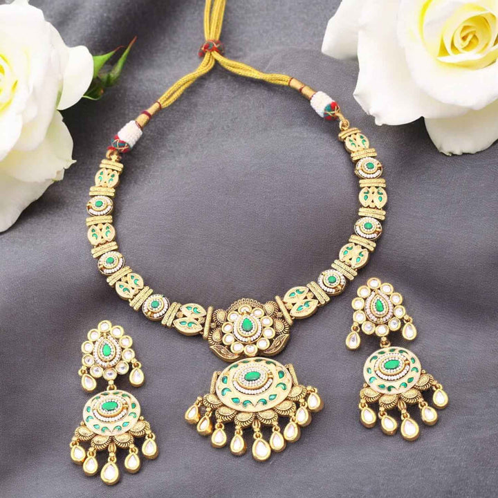 Emerald Kyvasha Hasli Antique Rajwadi Set
