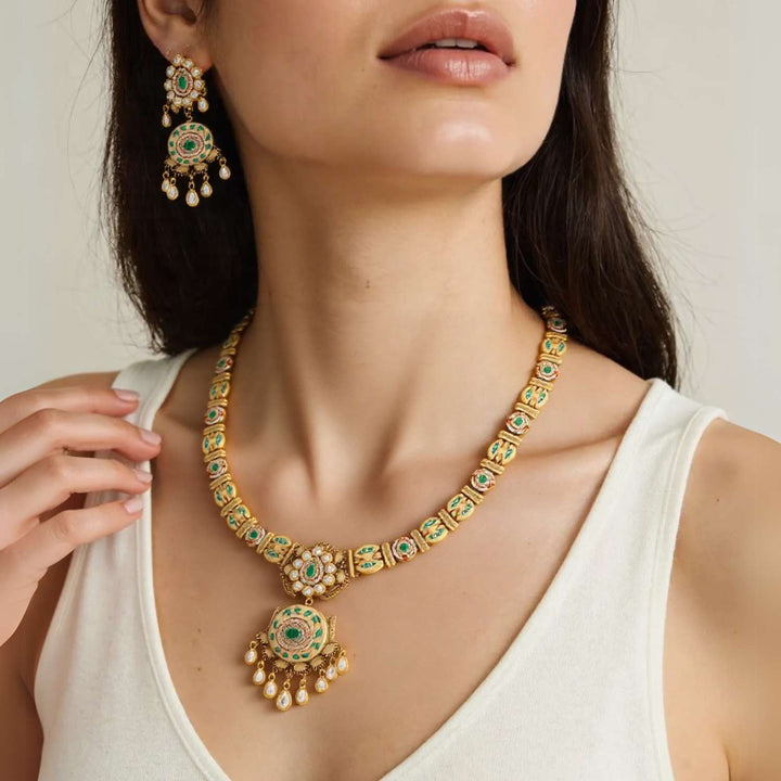 Emerald Kyvasha Hasli Antique Rajwadi Set