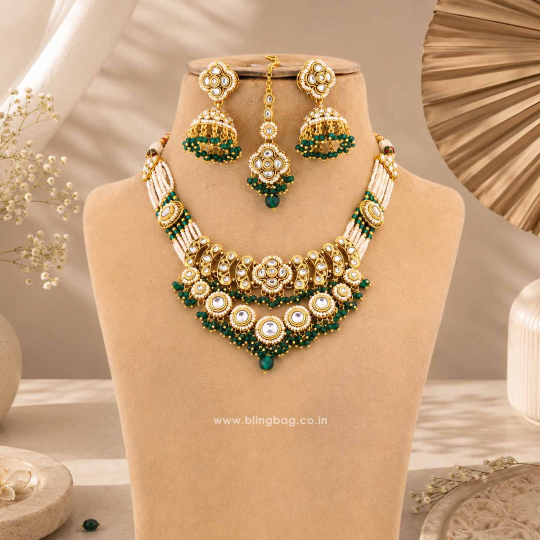 Emerald Lahari Kundan Jewellery Set