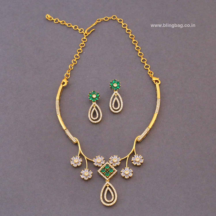 Emerald Laksha Antique Jewellery Set - New Arrival