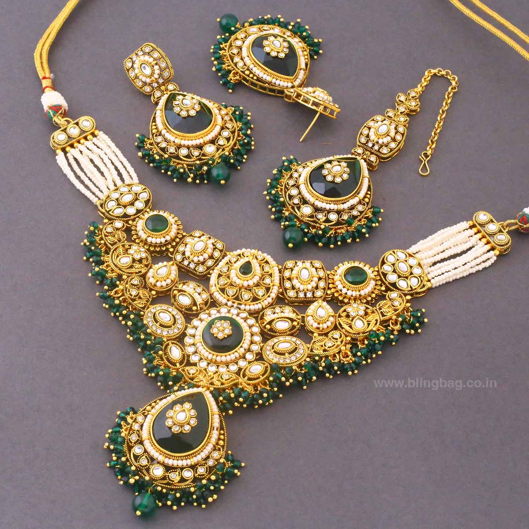 Emerald Lavaani Kundan Jewellery Set