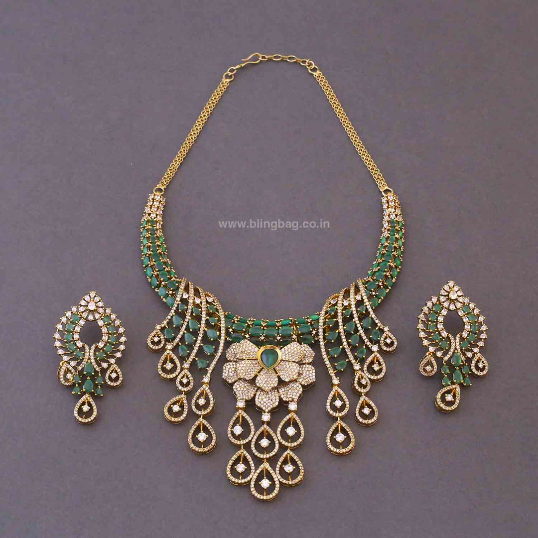 Emerald Mialyn Hasli Victorian Jewellery Set